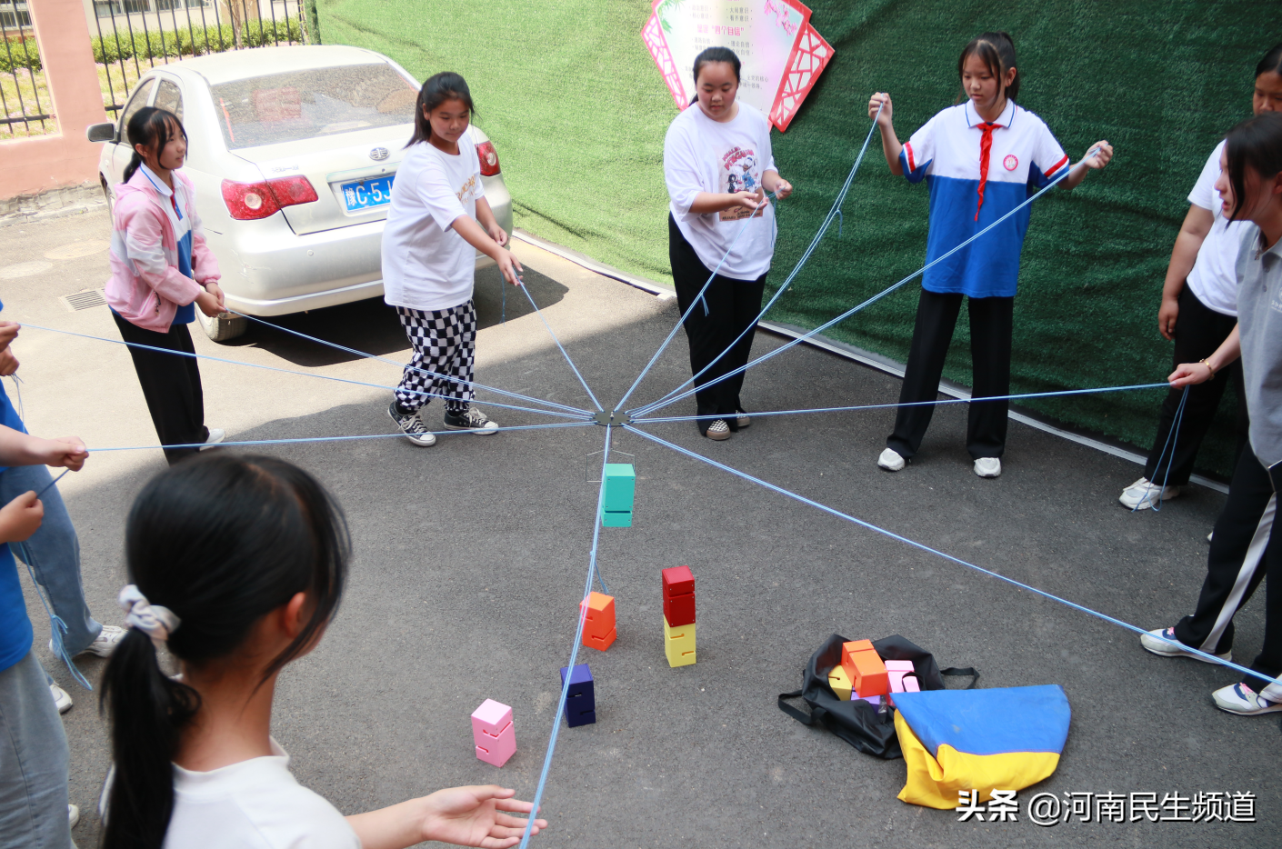 传统武术走进乡村小学，强身健体助力体育强国——洛阳师范学院暑期社会实践队开展“武术进校园”活动