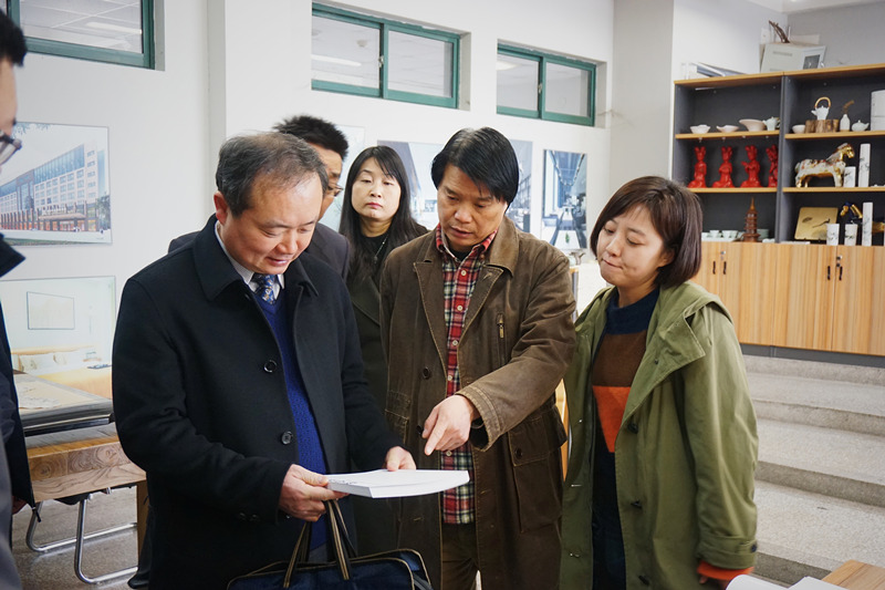 C:\Documents and Settings\Administrator\妗岄潰\闄㈠畼缃戞柊闂籠17.3.21鏂伴椈\2.jpg C:\Documents and Settings\Administrator\妗岄潰\闄㈠畼缃戞柊闂籠17.3.21鏂伴椈\2.jpg