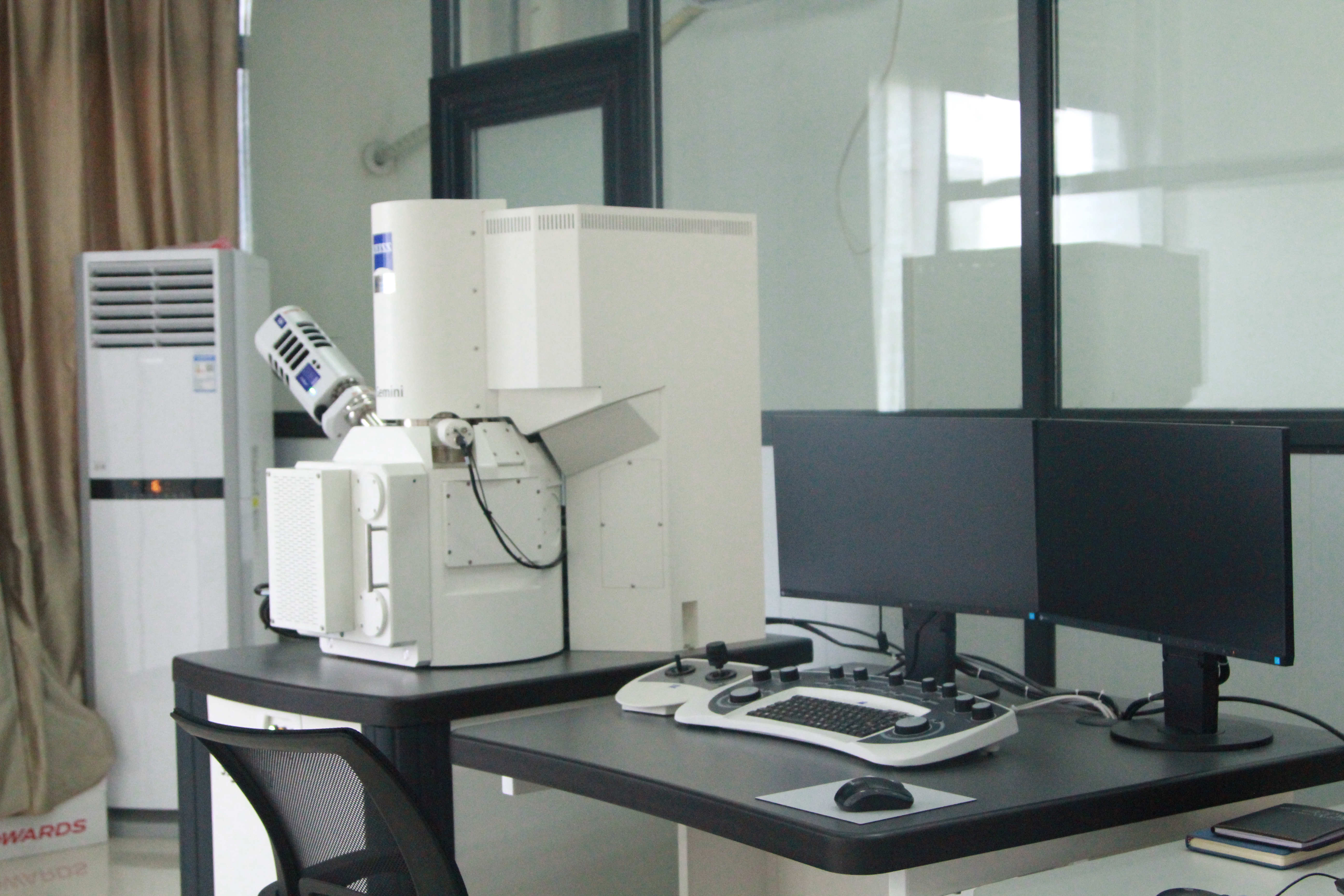 Zeiss Sigma 500场发射扫描电子显微镜